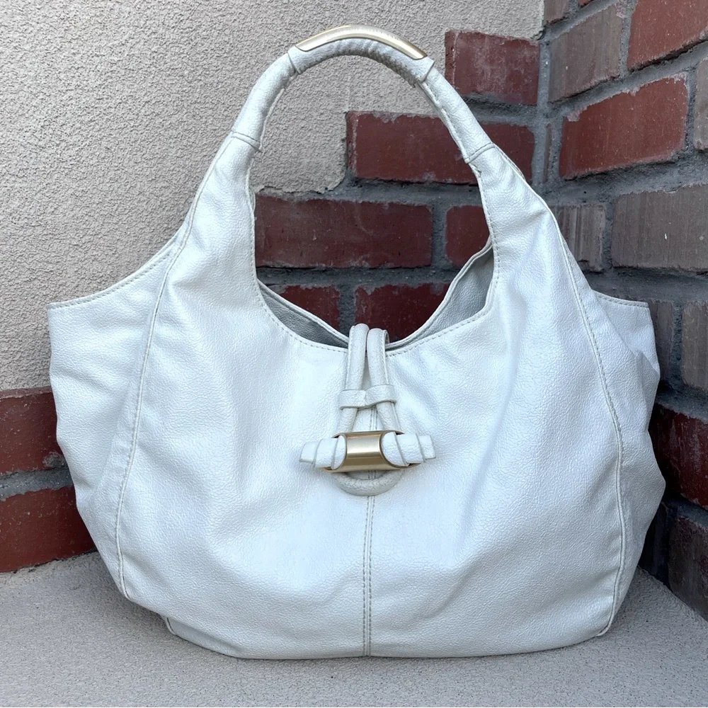 ANTONIO MELANI Ivory Leather Hobo with Gold-Tone Accent